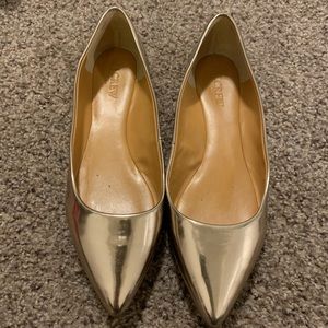 Gold shiny flats